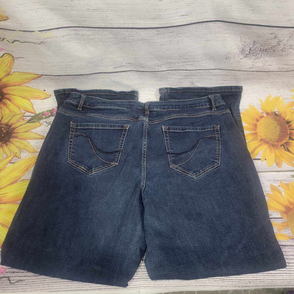Lane Bryant‎ Medium Wash Jeans Plus Size 22R - Picture 7 of 7